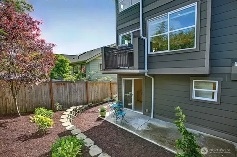 3806 Interlake Avenue N Seattle WA 98103