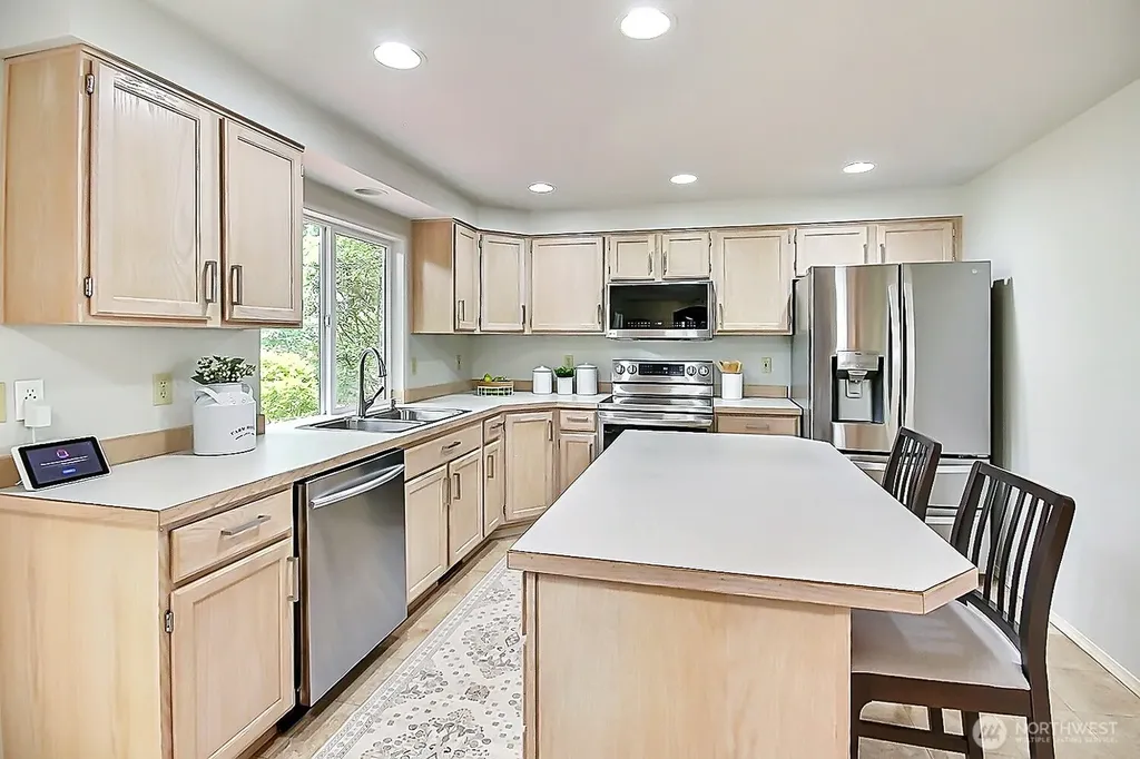 25780 174th Place SE Covington WA 98042