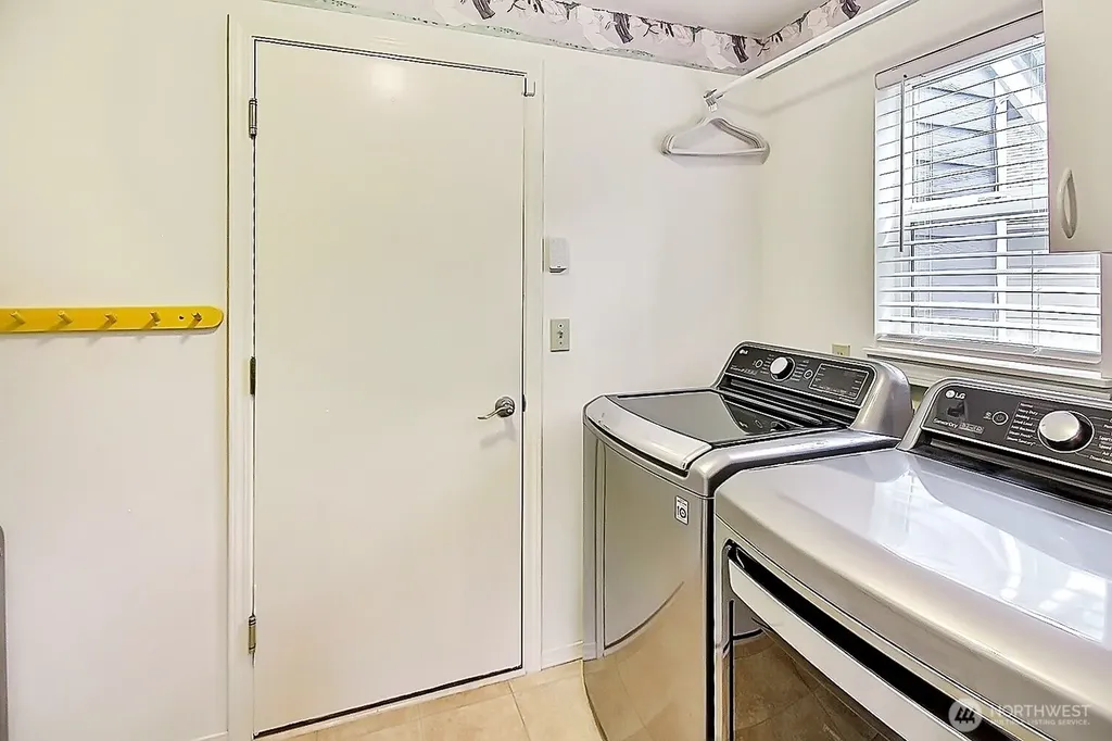 25780 174th Place SE Covington WA 98042