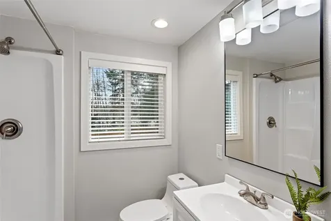 12625 169th Avenue SE Renton WA 98059