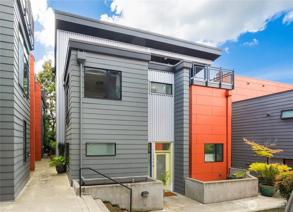 1808 11th Avenue Seattle WA 98122
