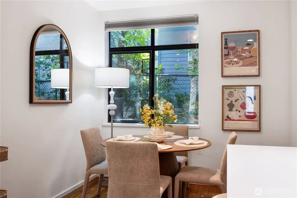 1808 11th Avenue Seattle WA 98122