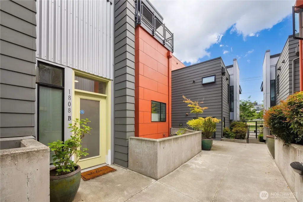 1808 11th Avenue Seattle WA 98122