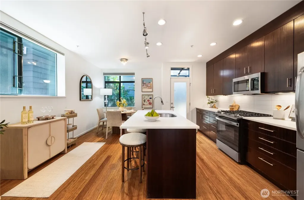 1808 11th Avenue Seattle WA 98122