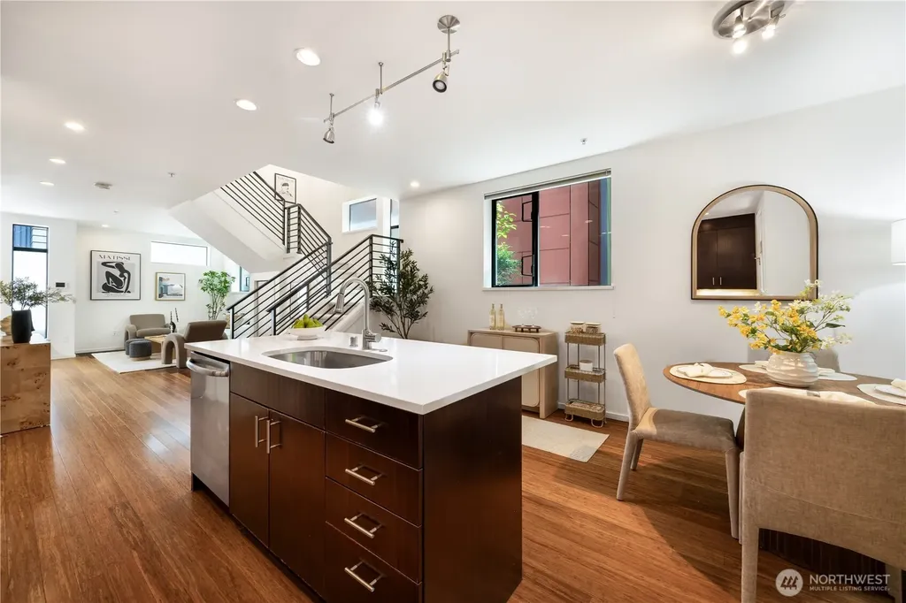 1808 11th Avenue Seattle WA 98122