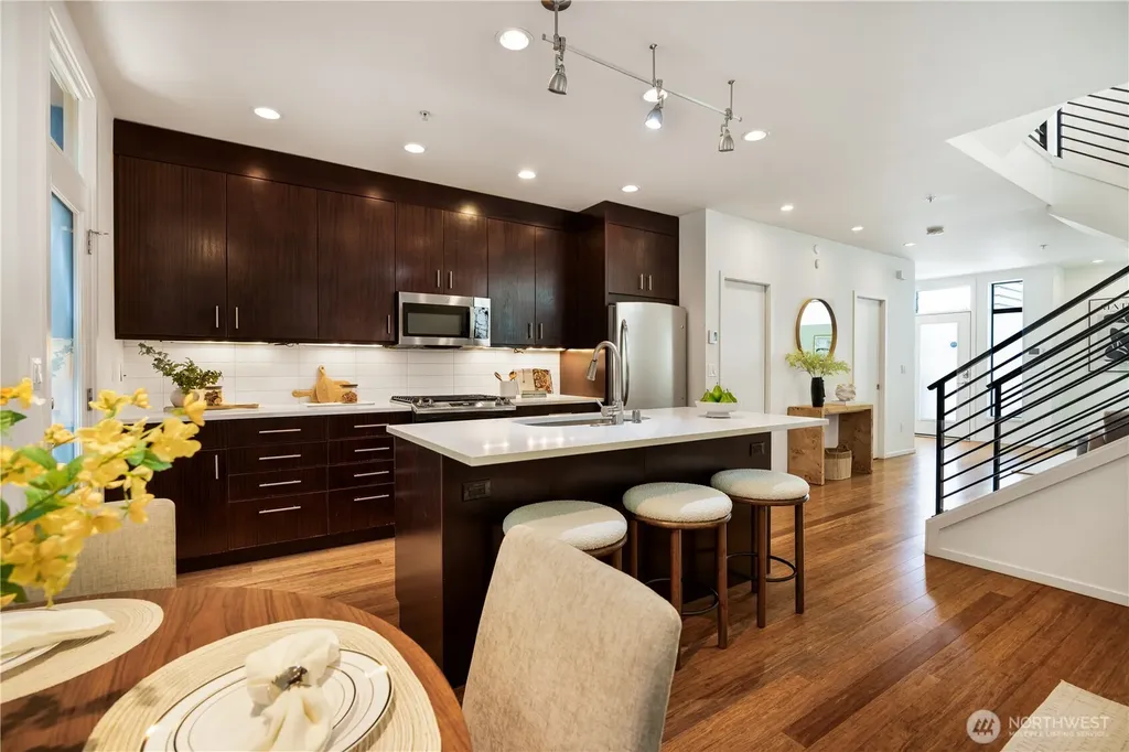 1808 11th Avenue Seattle WA 98122