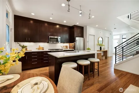 1808 11th Avenue Seattle WA 98122