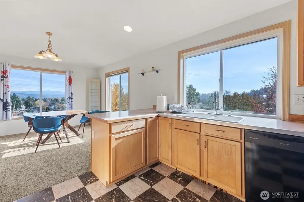 7972 39th Avenue S Seattle WA 98118