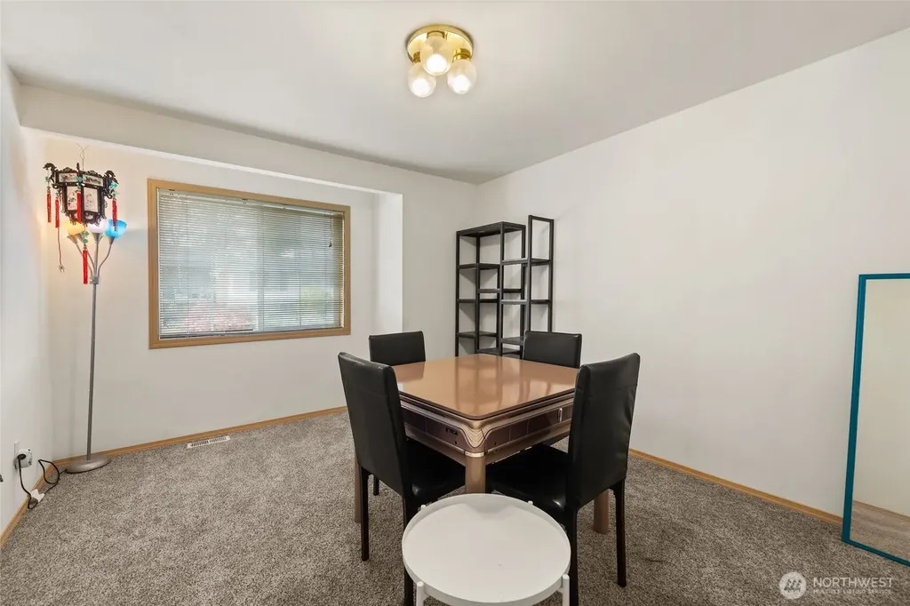 7972 39th Avenue S Seattle WA 98118