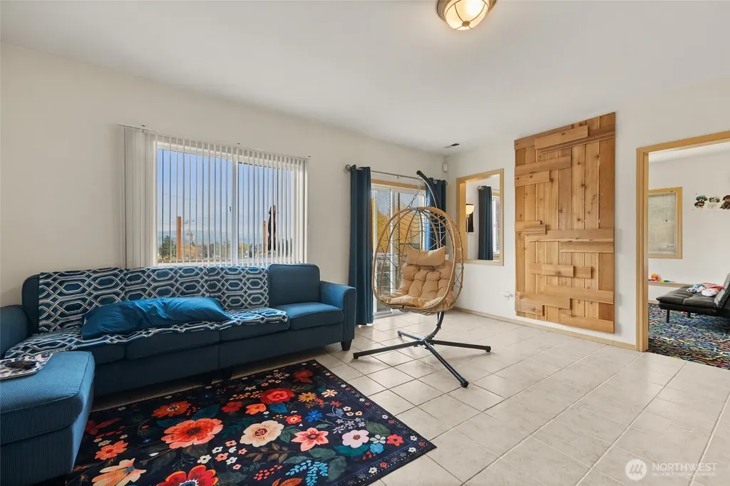 7972 39th Avenue S Seattle WA 98118
