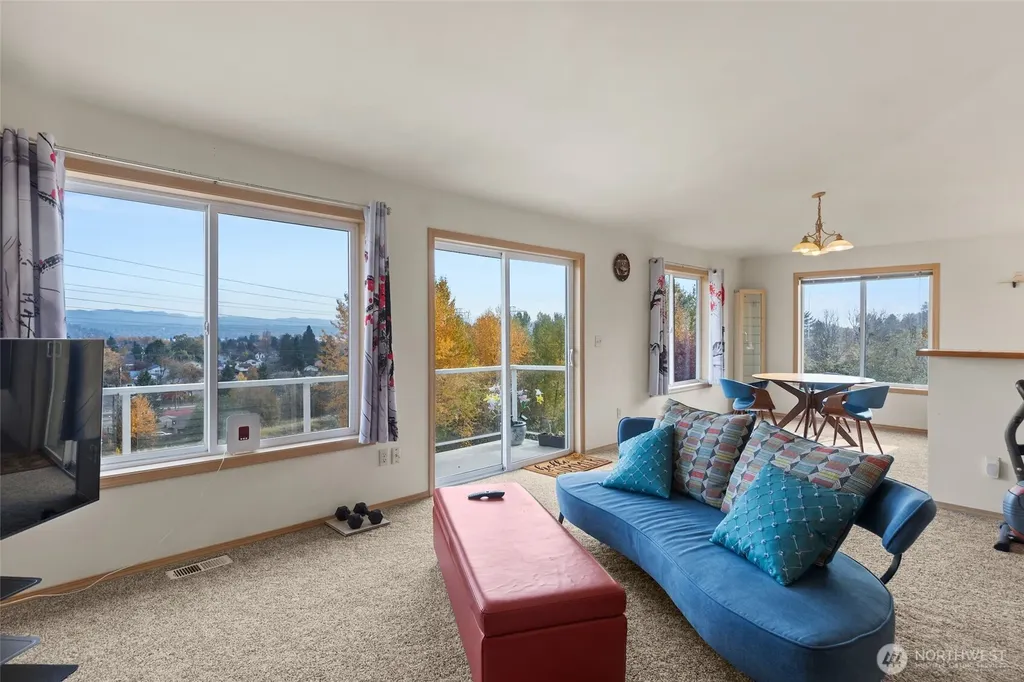7972 39th Avenue S Seattle WA 98118