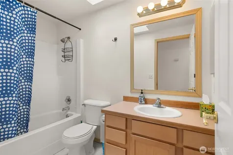 7972 39th Avenue S Seattle WA 98118