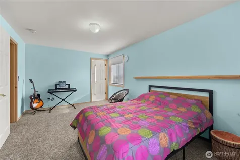 7972 39th Avenue S Seattle WA 98118