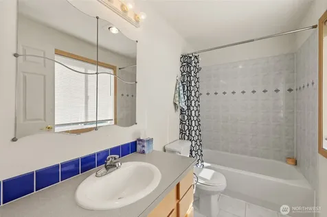 7972 39th Avenue S Seattle WA 98118
