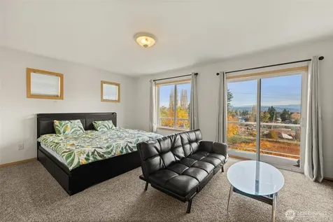 7972 39th Avenue S Seattle WA 98118