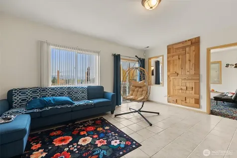 7972 39th Avenue S Seattle WA 98118