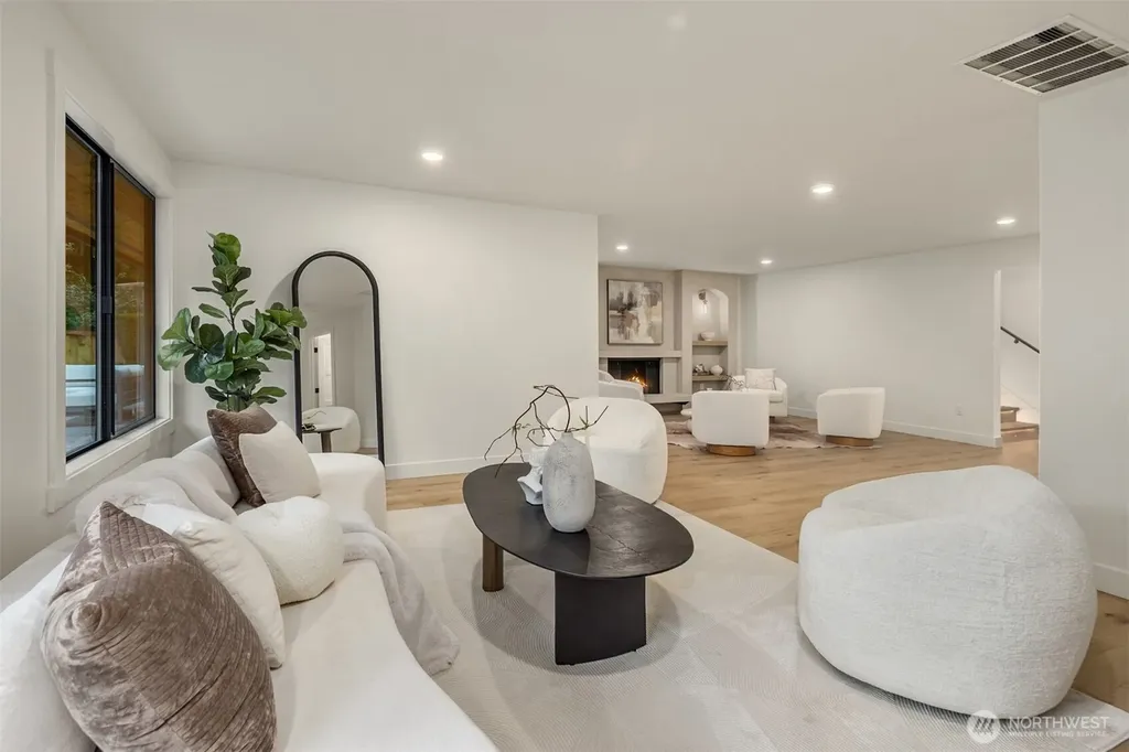 1659 215th Place SE Sammamish WA 98075