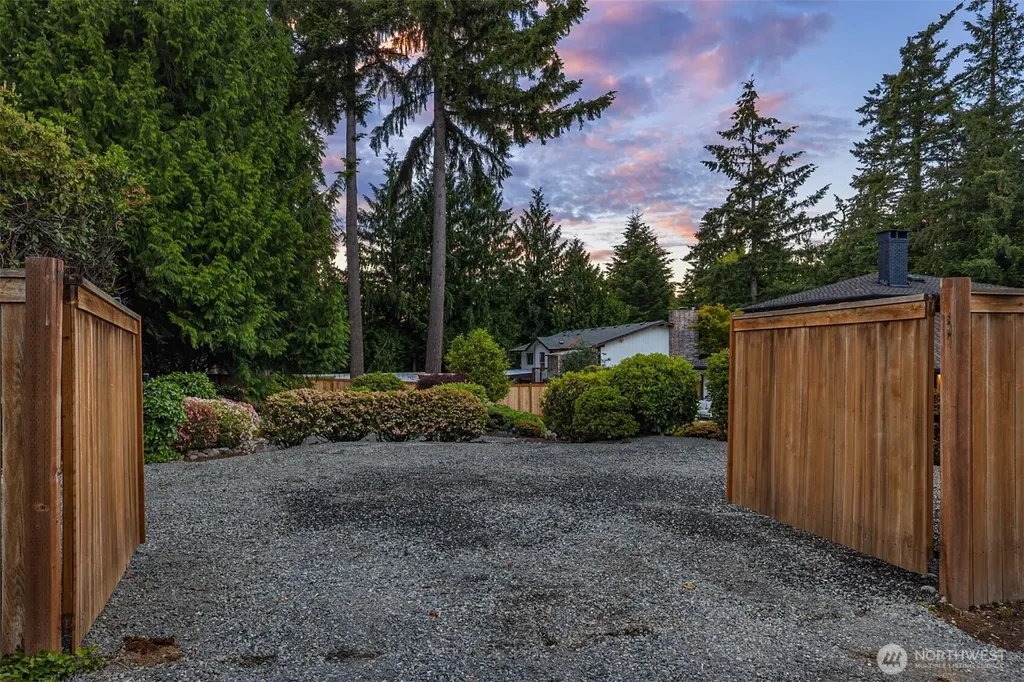 1659 215th Place SE Sammamish WA 98075