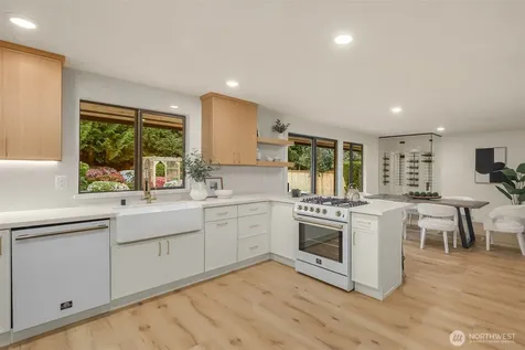 1659 215th Place SE Sammamish WA 98075