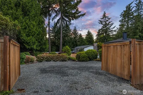 1659 215th Place SE Sammamish WA 98075