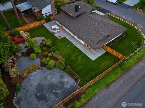1659 215th Place SE Sammamish WA 98075