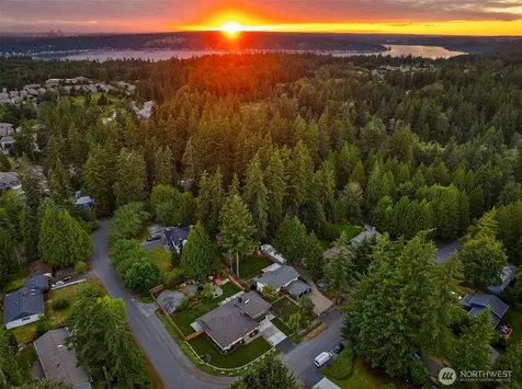 1659 215th Place SE Sammamish WA 98075