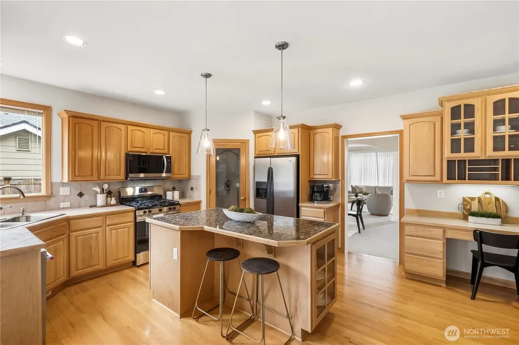 3602 Broadmoor Drive NE Tacoma WA 98422
