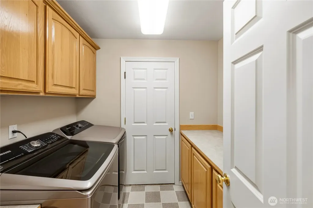 3602 Broadmoor Drive NE Tacoma WA 98422