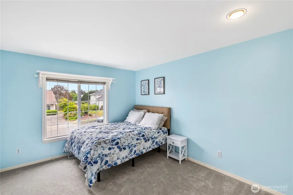 3602 Broadmoor Drive NE Tacoma WA 98422