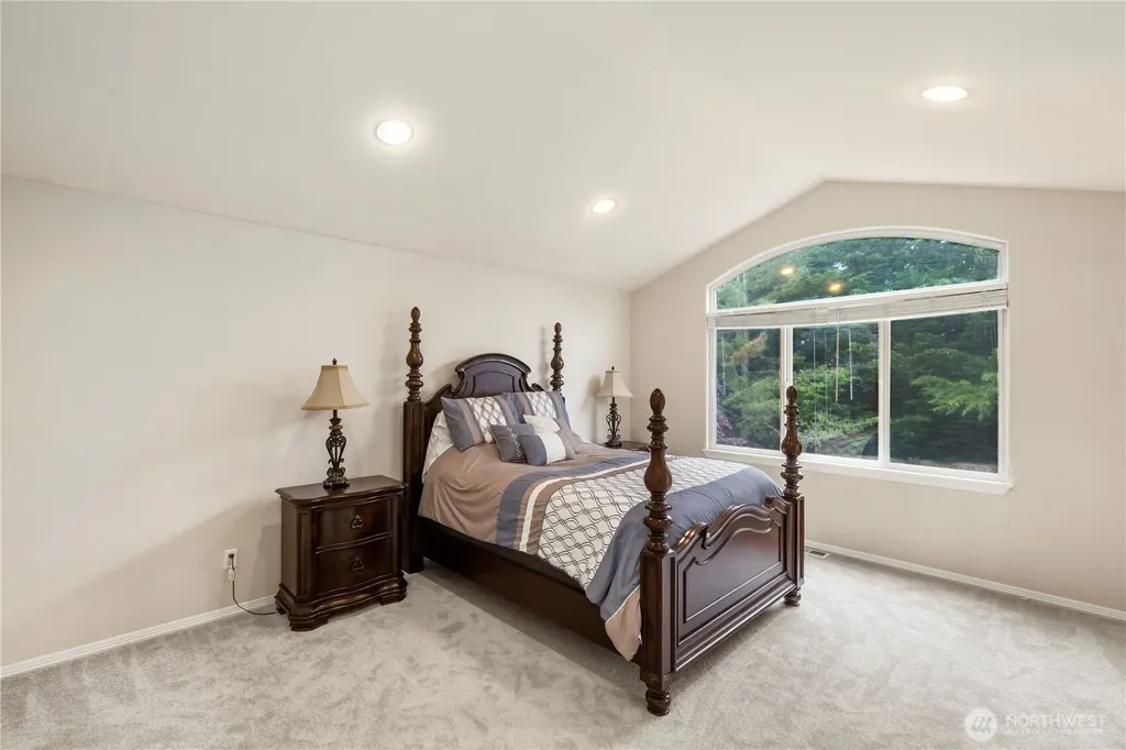 3602 Broadmoor Drive NE Tacoma WA 98422
