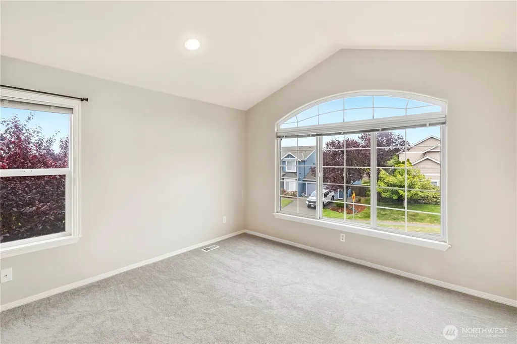 3602 Broadmoor Drive NE Tacoma WA 98422