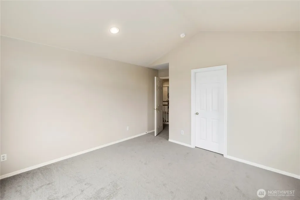 3602 Broadmoor Drive NE Tacoma WA 98422