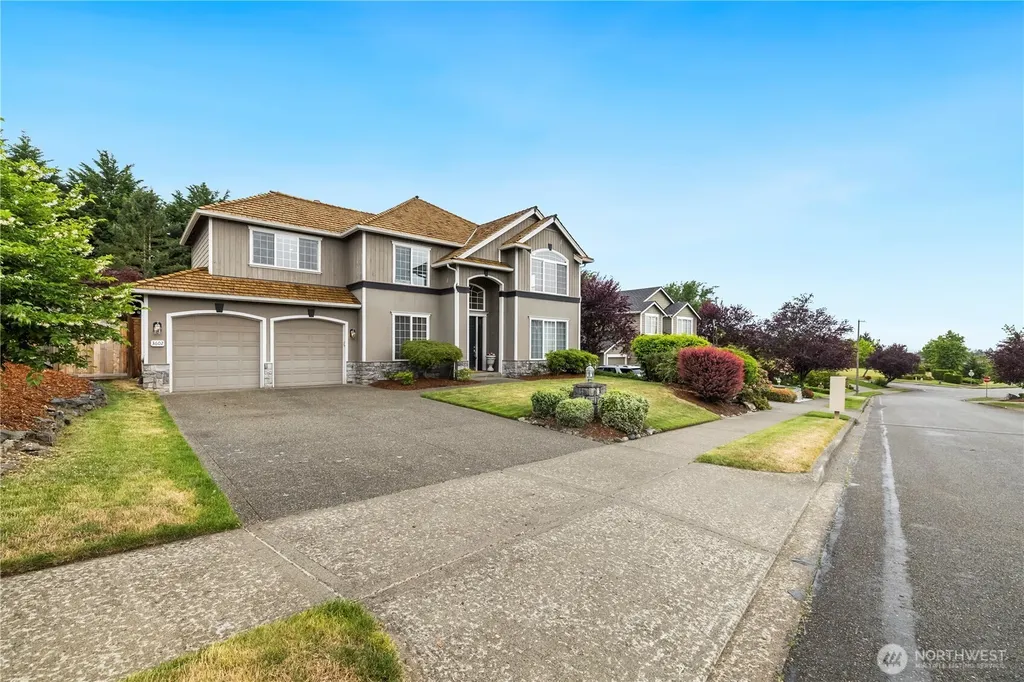 3602 Broadmoor Drive NE Tacoma WA 98422