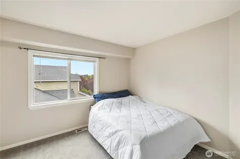 3602 Broadmoor Drive NE Tacoma WA 98422