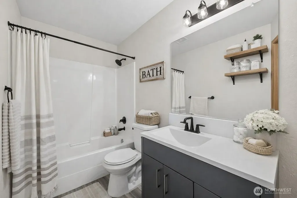 12801 Ridge Circle E Bonney Lake WA 98391