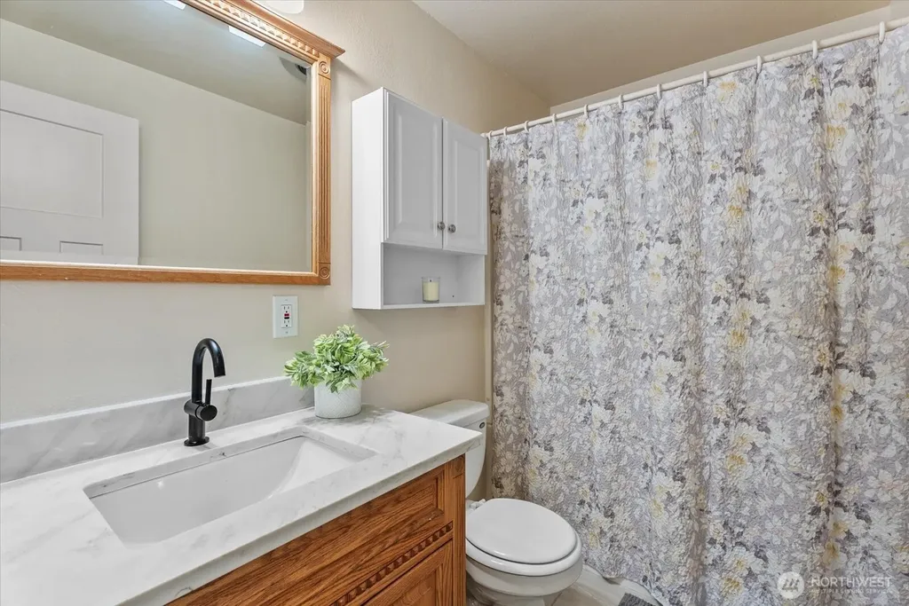 18015 248th Ave SE Maple Valley WA 98038