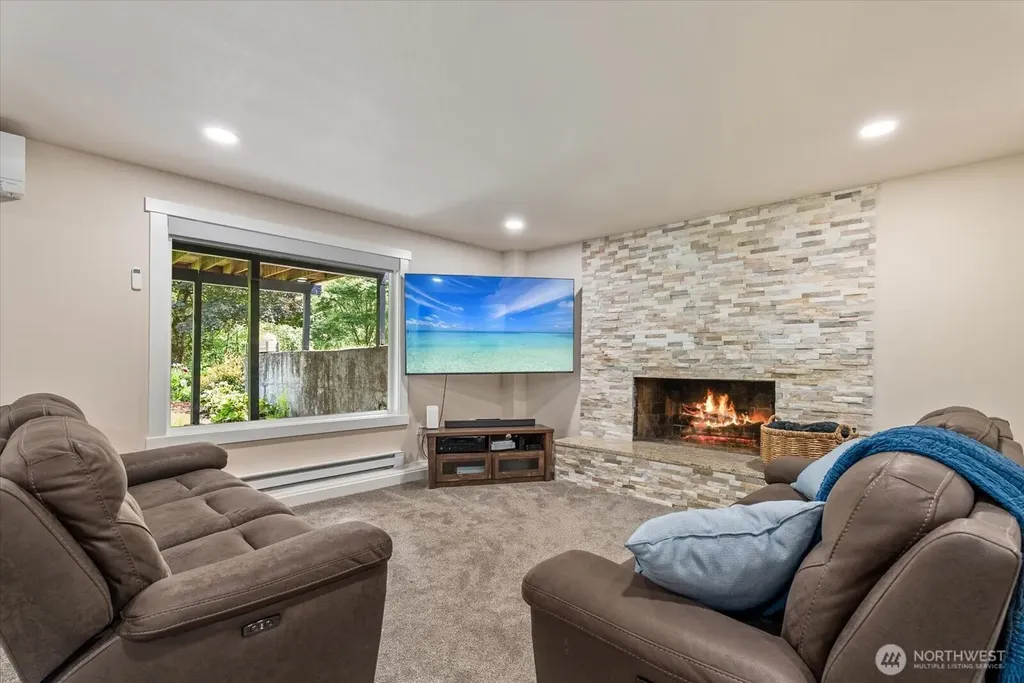 18015 248th Ave SE Maple Valley WA 98038