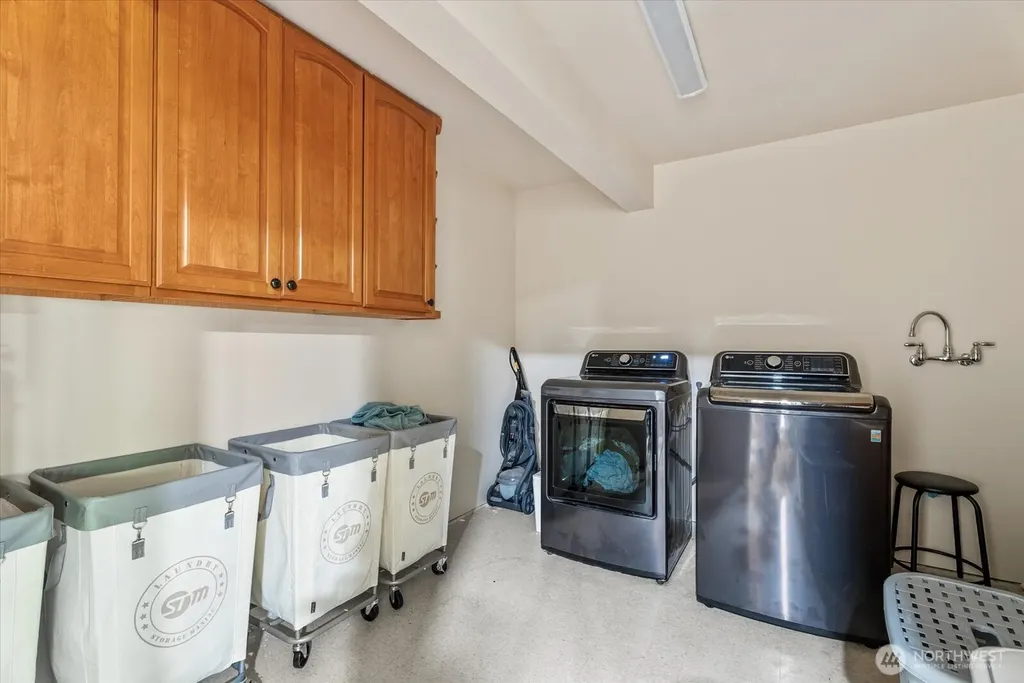 18015 248th Ave SE Maple Valley WA 98038