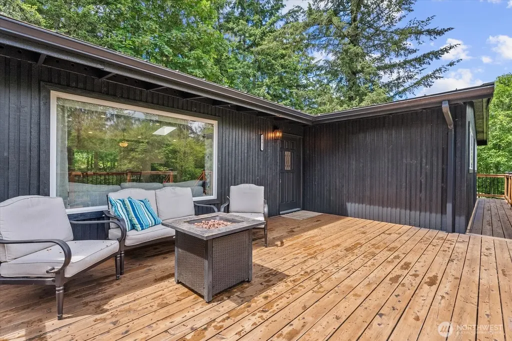 18015 248th Ave SE Maple Valley WA 98038