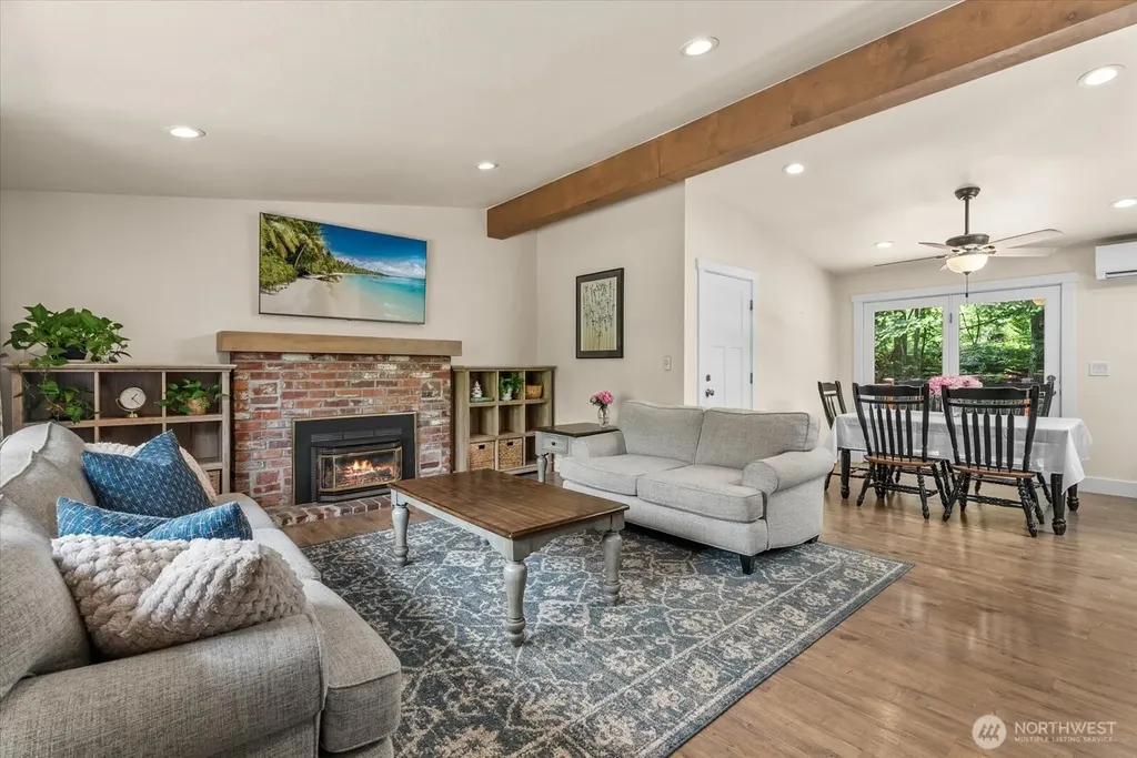 18015 248th Ave SE Maple Valley WA 98038