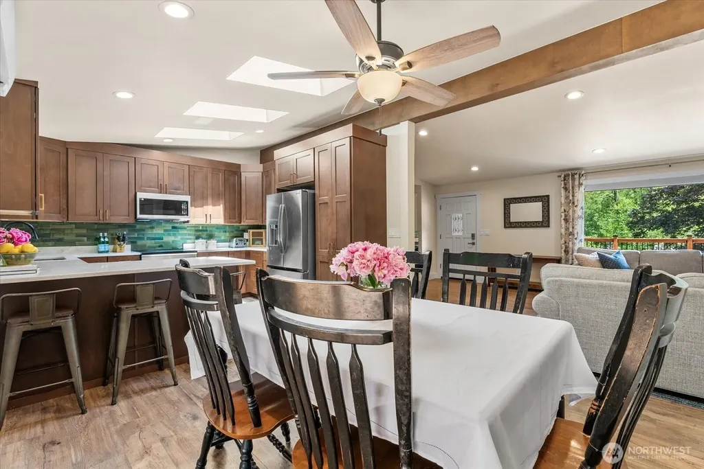 18015 248th Ave SE Maple Valley WA 98038
