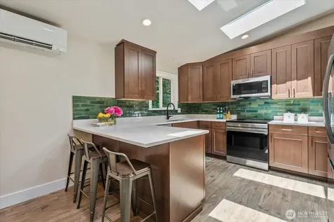 18015 248th Ave SE Maple Valley WA 98038