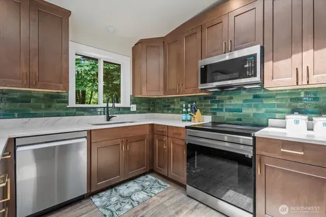 18015 248th Ave SE Maple Valley WA 98038