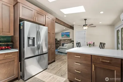 18015 248th Ave SE Maple Valley WA 98038