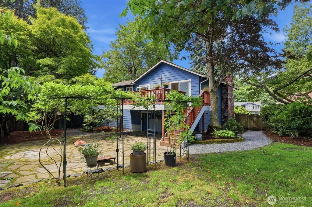 12611 NE 134th Place Kirkland WA 98034