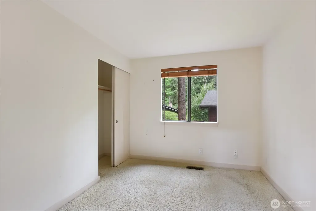17304 NE 34th Street Redmond WA 98052