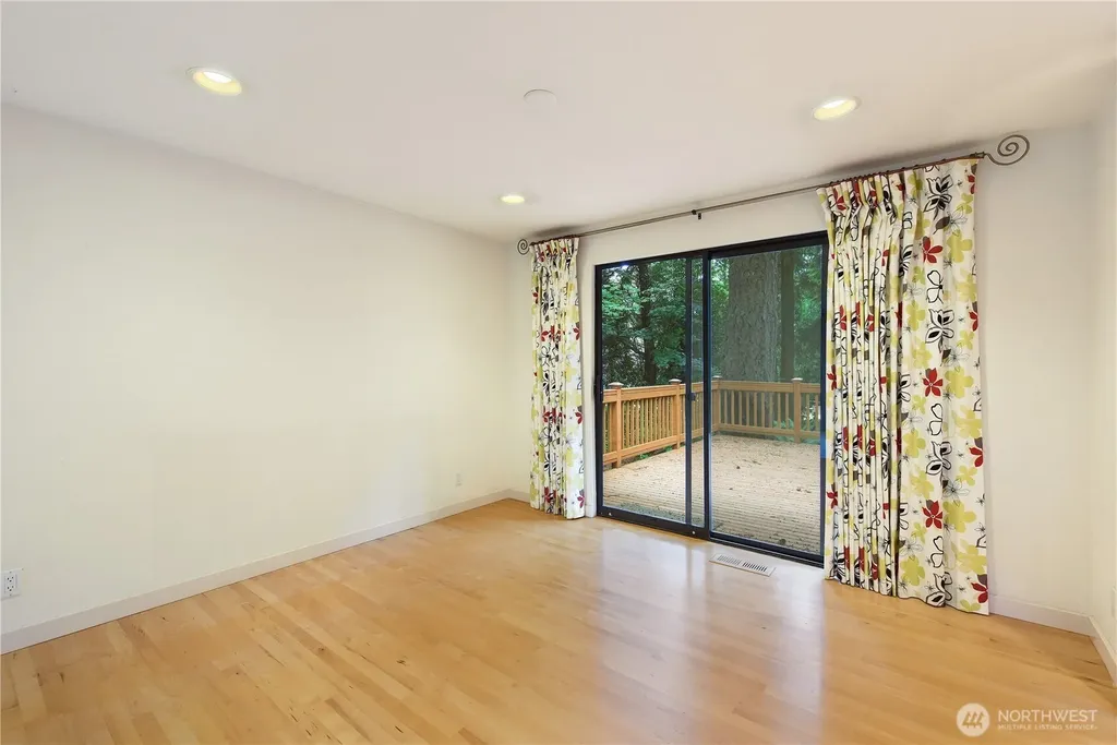 17304 NE 34th Street Redmond WA 98052