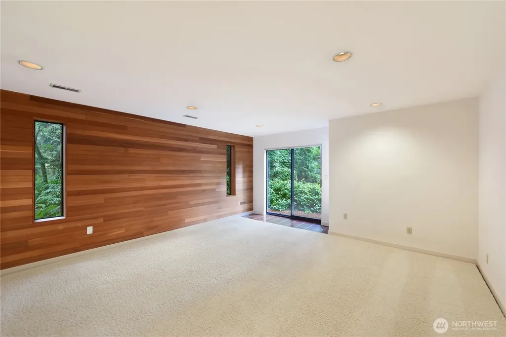 17304 NE 34th Street Redmond WA 98052