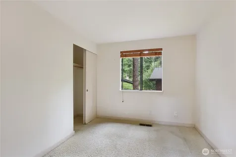 17304 NE 34th Street Redmond WA 98052