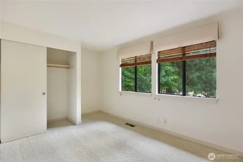 17304 NE 34th Street Redmond WA 98052